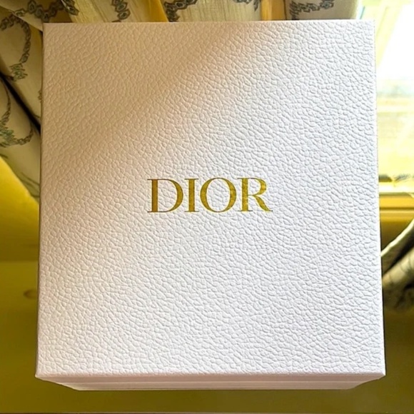 NEW Dior Couture Box Medium size - Picture 1 of 1